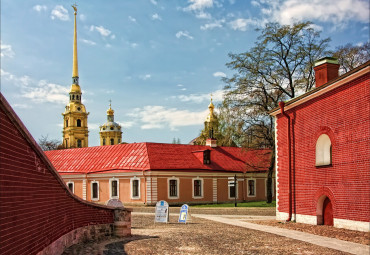 Автобусная обзорная экскурсия с Петропавловской крепостью. Санкт-Петербург