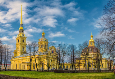 Индивидуальная обзорная экскурсия и Петропавловская крепость