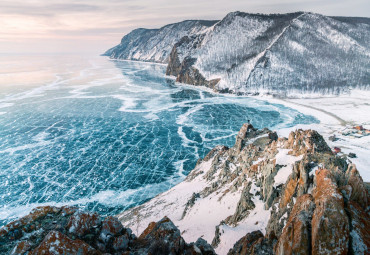 Новогодний тур «Happy Baikal». Иркутск - Листвянка - Тальцы.