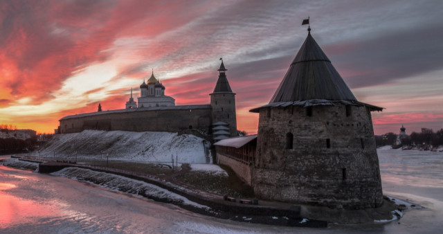 Северо-Западная Русь. Москва - Тверь - Великий Новгород - Псков - Изборск - Печоры - Пушкинские Горы.