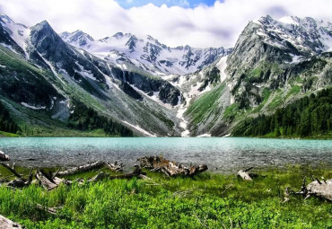 Мультинские озера. Треккинг с радиальными выходами.