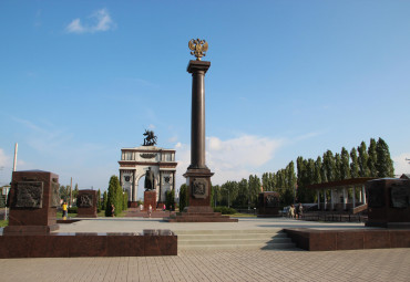 Энциклопедия русского духа. Москва - Спасское-Лутовиново - Курск - с. Красниково - п. Прохоровка - п.1-е Винниково -  д. Воробьевка - Фатеж - Москва