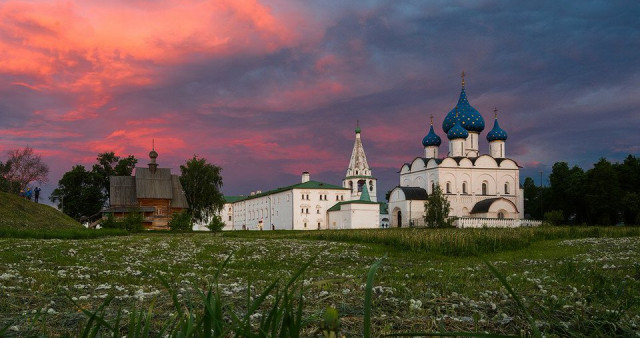 Сергиев Посад - Переславль-Залесский - Ростов Великий - Ярославль - Кострома - Иваново – Суздаль. Москва.