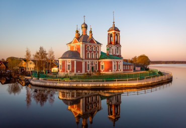 Сергиев Посад - Переславль-Залесский - Ростов Великий - Ярославль - Кострома - Иваново – Суздаль. Москва.