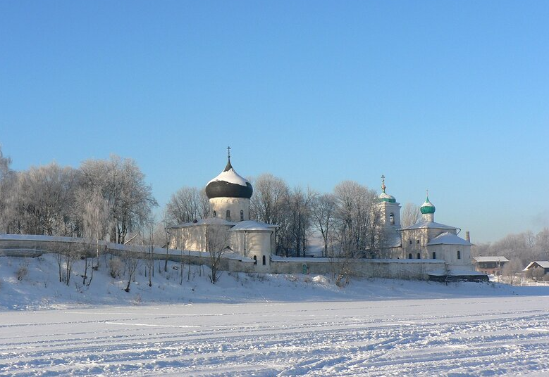 Спасо-Преображенский собор Мирожского монастыря (XII в.)