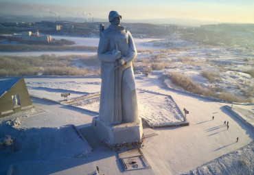 Погоня за Северным сиянием: Мурманск, Териберка, этнодеревня. Мурманск - Мончегорск - Кировск - Териберка - Мурманск