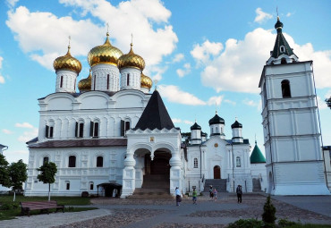 Кострома полна чудес. Москва - Кострома - Сумароково.