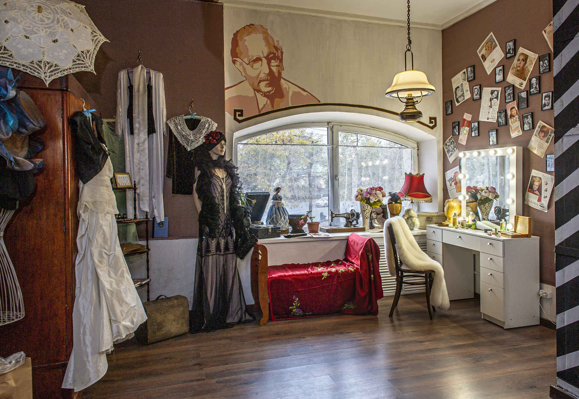 Исторический салон «Аромат времени»