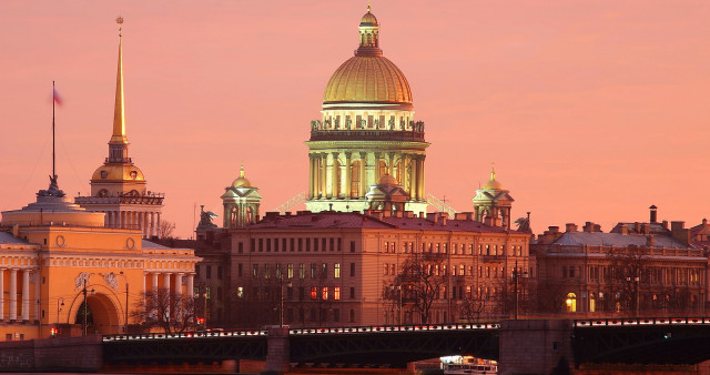 Большое путешествие в Санкт-Петербург. Санкт-Петербург - Пушкин (Царское Село) - Петергоф - Кронштадт - Санкт-Петербург