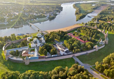 От Волхова до Невы Лайт. Москва - Тверь - Торжок - Валдай - Великий Новгород - Санкт-Петербург - Гатчина - Москва