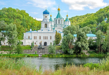 Как псковские лапти к новгородским чуням в гости ходили. Псков - Пушкинские Горы - Изборск - Печоры - Великий Новгород.