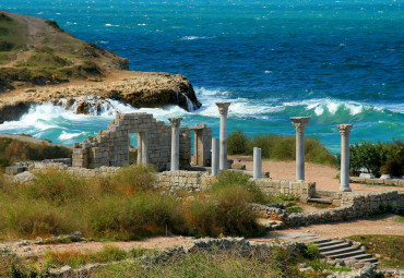 Праздничный Крым. Симферополь - Бахчисарай - Севастополь - Балаклава - Алупка - Ялта - Симферополь