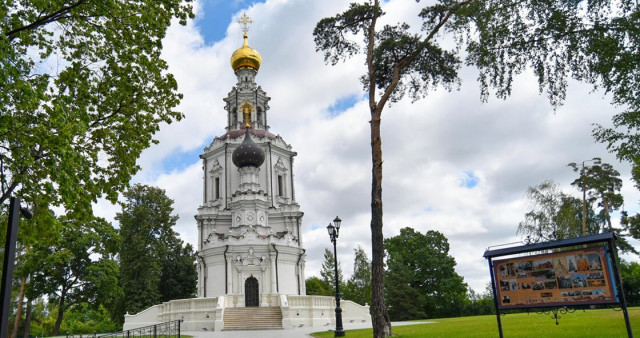 Круиз в царское село к храму Белый лебедь. Москва - Троицкий храм (Троице-Лыково).