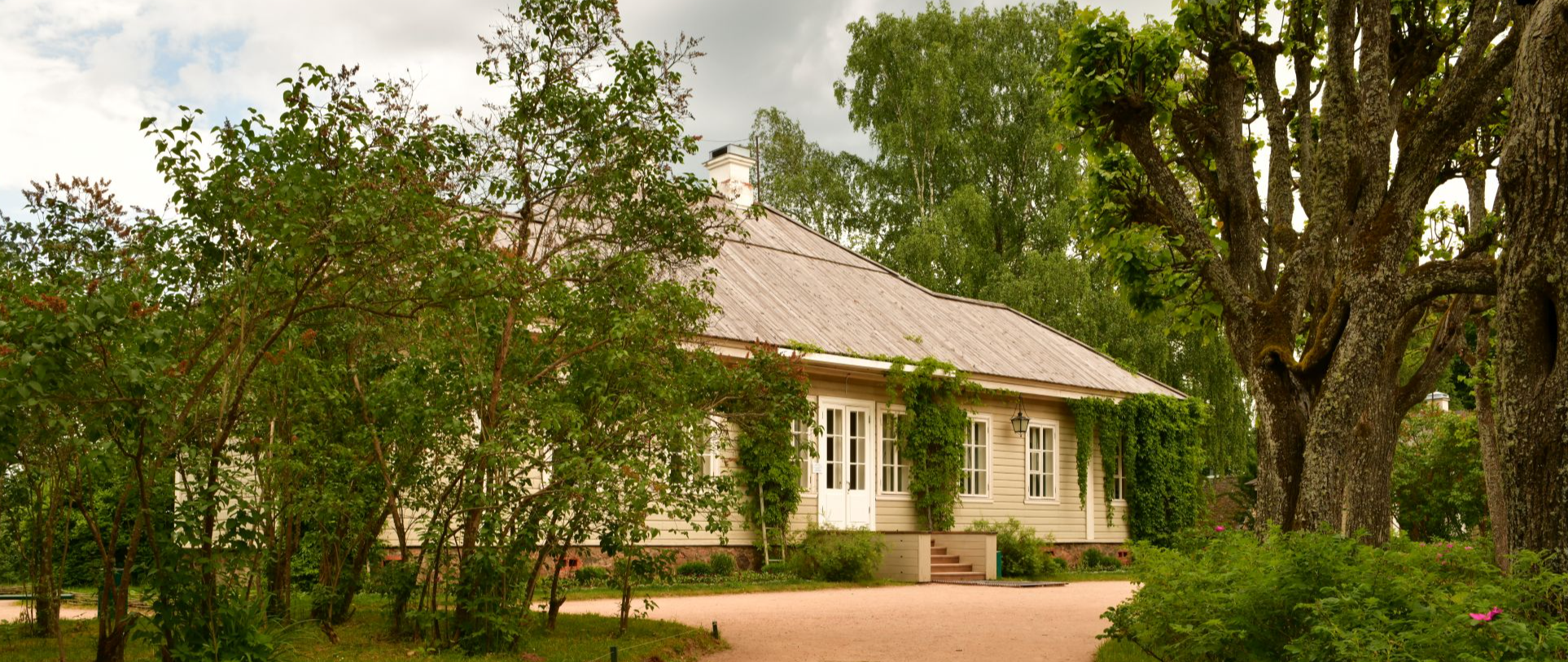 Музей-усадьба "Михайловское"
