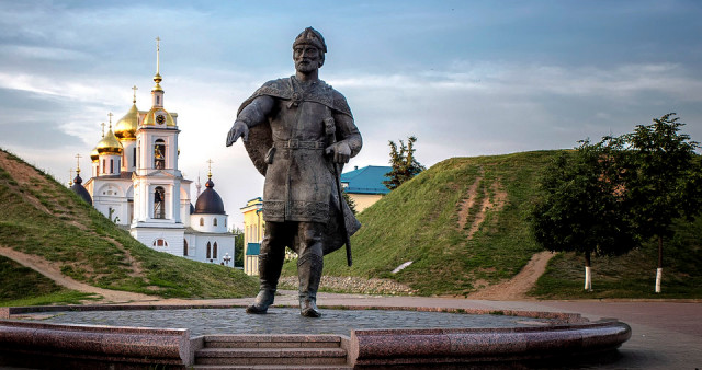 Древний Дмитров с теплоходной прогулкой и обедом. Москва - Дмитров.