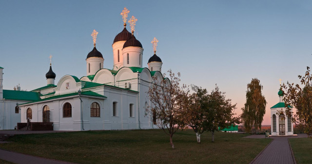 По святым местам Нижегородским. Нижний Новгород - Дивеево - Арзамас - Муром - с. Карачарово - Нижний Новгород