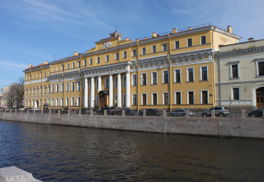 Дворцы и усадьбы петербургской знати. Санкт-Петербург - Петергоф - Андрианово - Санкт-Петербург