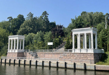 Круиз в царское село к храму Белый лебедь. Москва