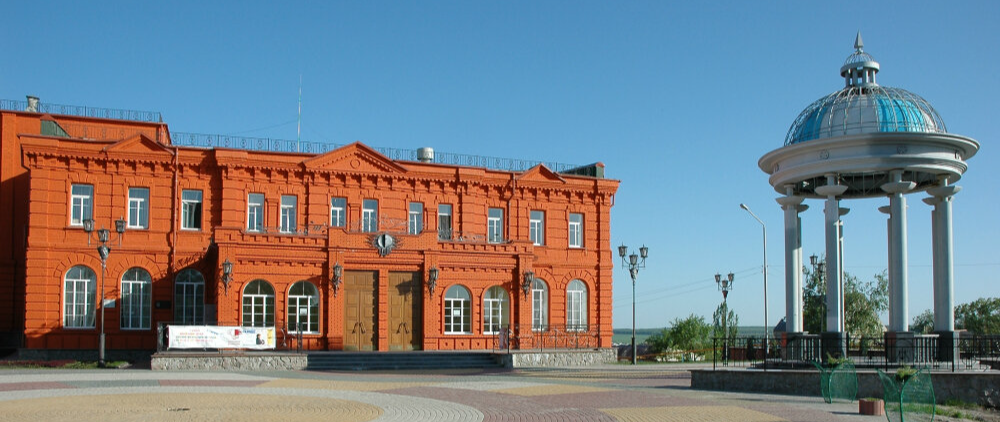 Старооскольский театр для детей и молодежи имени Б. И. Равенских.