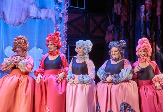 Старооскольский театр для детей и молодежи имени Б. И. Равенских.