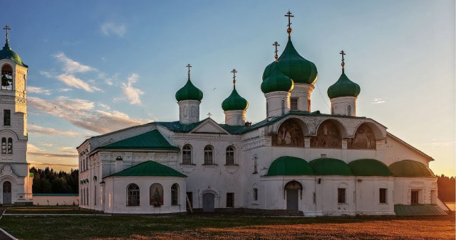 10 Чудес Карелии.  Санкт-Петербург - Чална - Кивач - Петрозаводск - Рускеала - Сортавала - Приозерск.