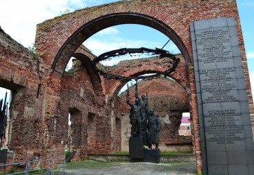 В град Петра на юбилей императора. Санкт-Петербург - Шлиссельбург - Петергоф.