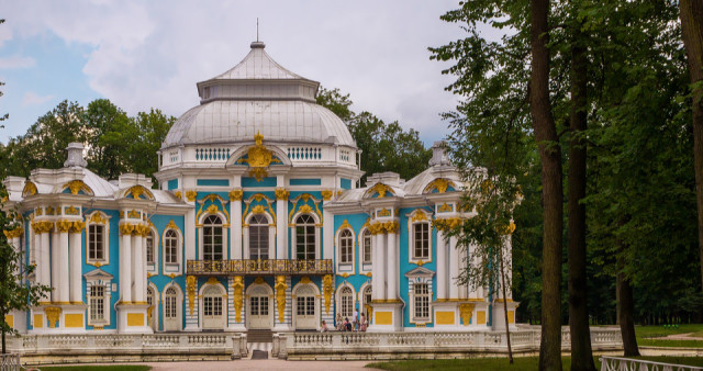 В Петербург недорого, заезды по Вт. ЛЕТО. Санкт-Петербург - Кронштадт - Петергоф - Пушкин.