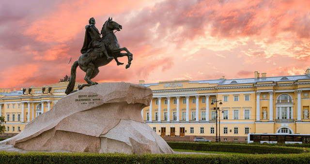 Классический Санкт-Петербург с пн. Петергоф - Пушкин.