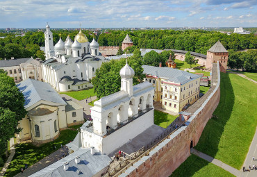 Русская тройка: Новгород - Порхов - Псков. Санкт-Петербург - Великий Новгород - Порхов - Псков - Изборск - Сигово - Печоры.