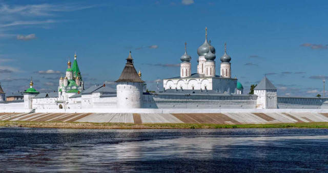 Тур: "Малиновый звон Заволжья". Нижний Новгород - Семенов - Владимирское - Макарьево - Городец.