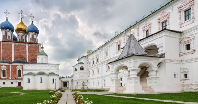 Повесть о земле Рязанской. Москва – Рязань – Константиново – Зарайск.