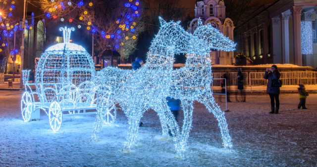 «Новый год в Костроме на родине Снегурочки». Москва - Переславль-Залесский - Кострома - Сумароково.