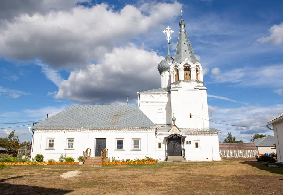 Знаменский епархиальный монастырь.