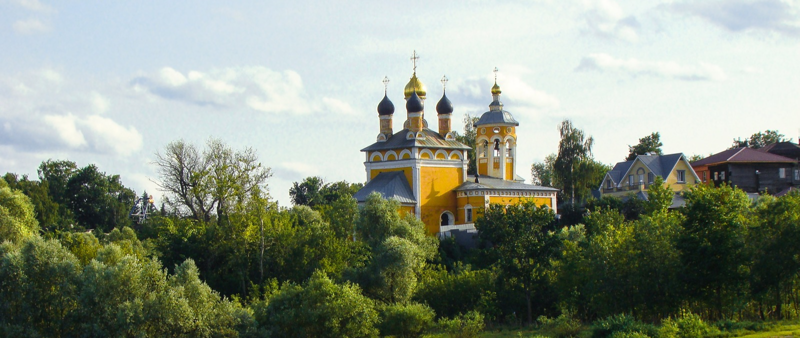 Николо-Набережная церковь.