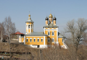 Николо-Набережная церковь.