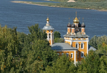 Николо-Набережная церковь.