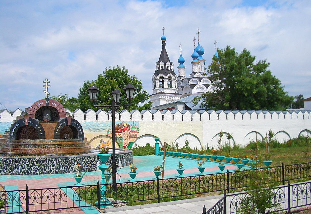 Свято-Троицкий женский монастырь.