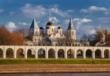 Великий Новгород, 2 дня. Санкт-Петербург.