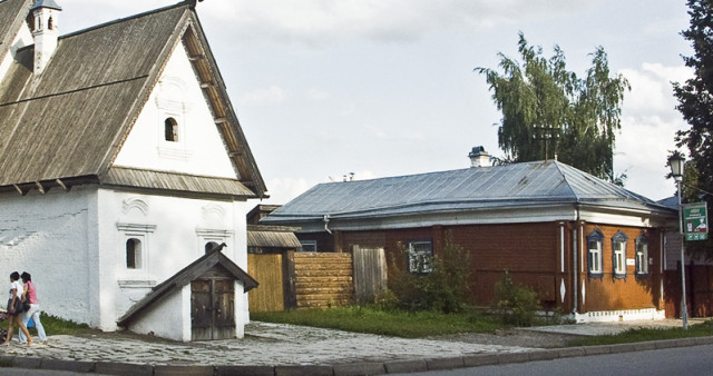 Каменный посадский дом» (Дом купцов Зыряновых)