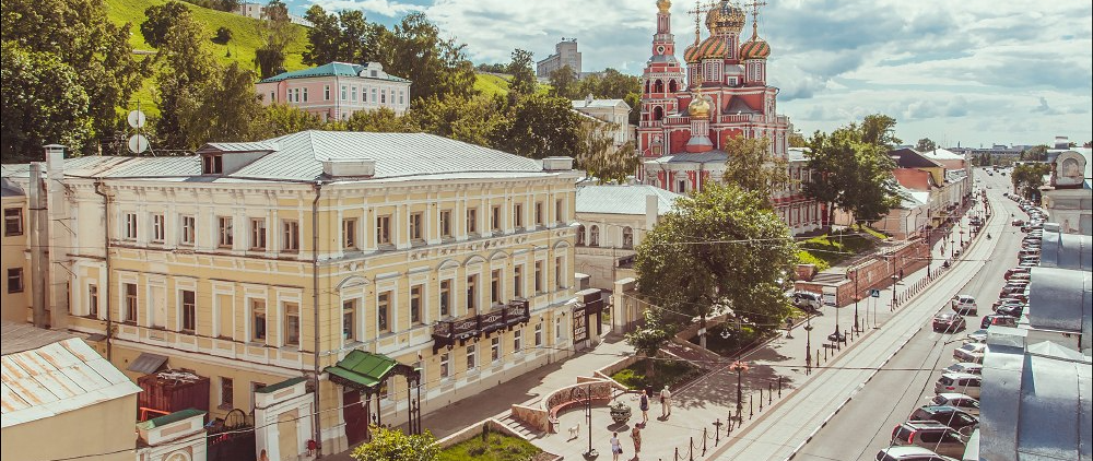 Улица Рождественская: Путешествие в Золотой Век Нижнего