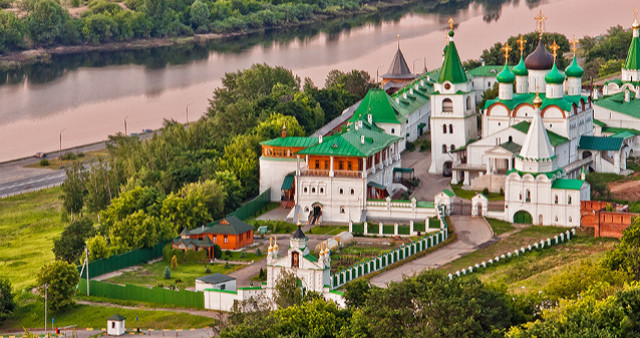 Печерский Вознесенский монастырь: Духовная Крепость над Волгой