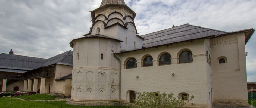 Историческая экспозиция. Музей наивного искусства