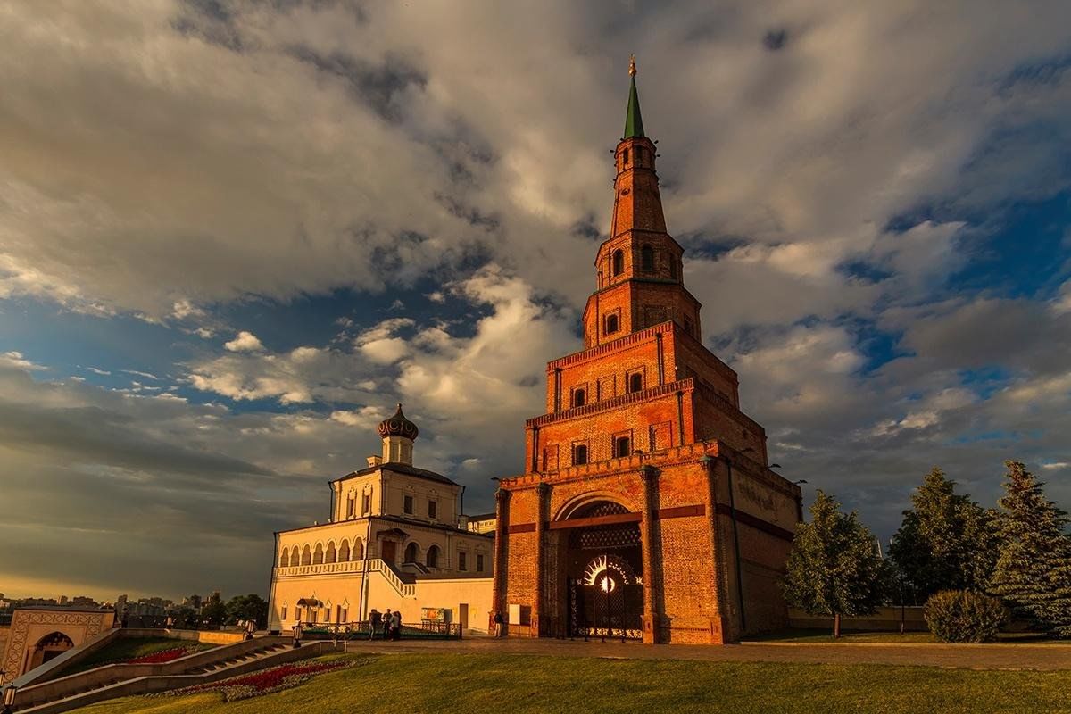 Башня Сююмбике: Казанская Пизанская башня и сердце древнего Кремля