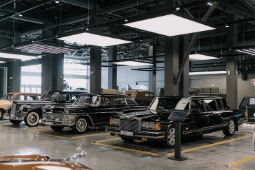 Ak Bars Retro Cars: Премиальный гараж холдинга «Ак Барс»