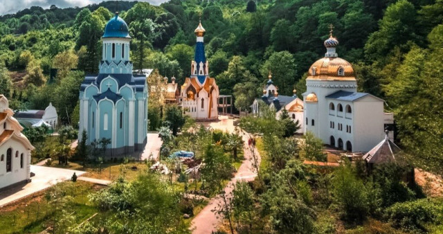 Троице-Георгиевский монастырь