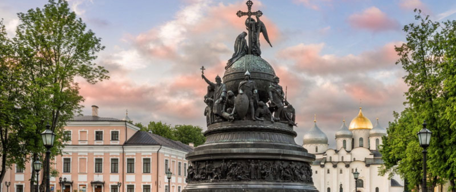 Памятник «Тысячелетие России»: История государства в бронзе