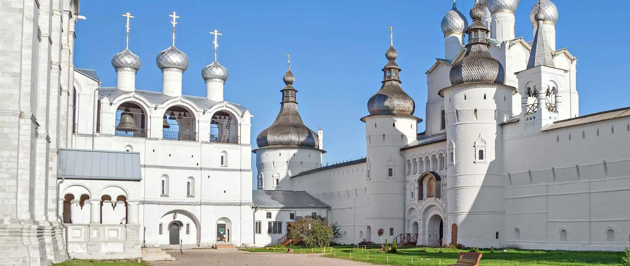 Звонница собора Успения Пресвятой Богородицы в Ростовском кремле