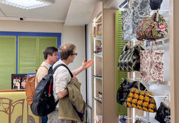 Магазин сувениров и подарков «Карманъ на Покровке, 27»