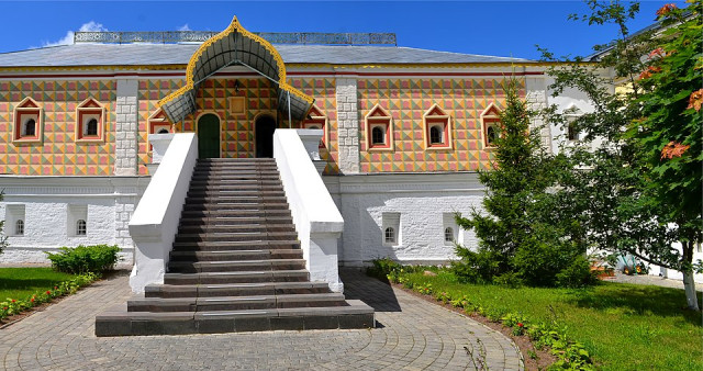 Дворец царя Михаила Федоровича в Ипатьевском монастыре