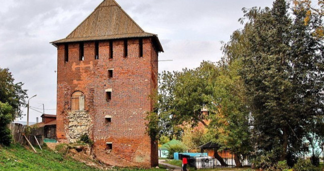 Алексеевская (Погорелая) Башня